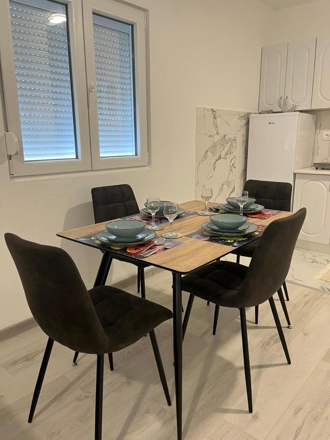 Knezevic Apartman 포드고리차 외부 사진