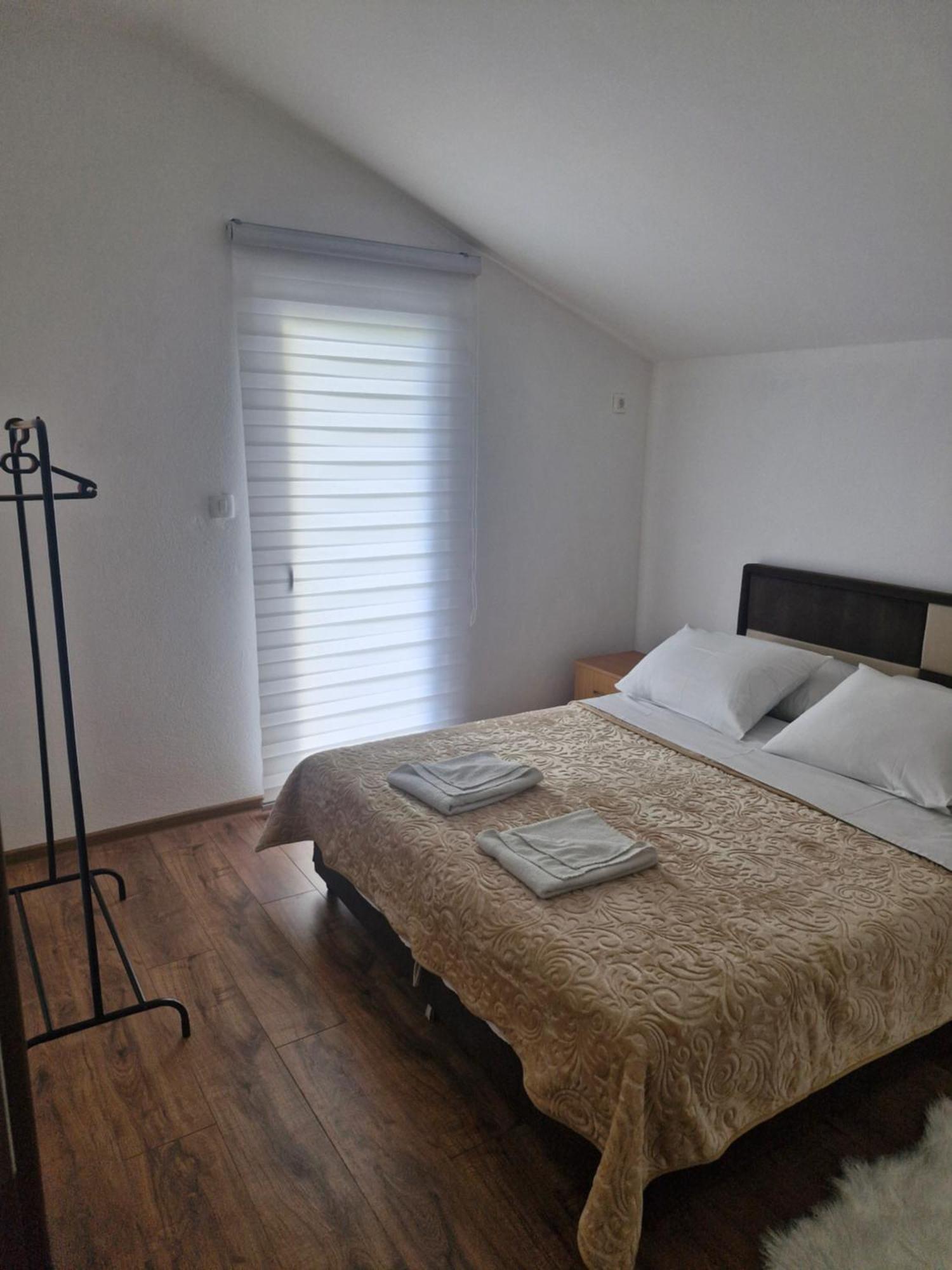Knezevic Apartman 포드고리차 외부 사진